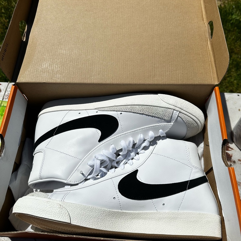 Nike blazer Mid 77